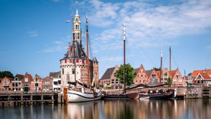 Houten